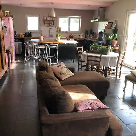 Maison Au Coeur Du Circuit Des 24 Du Mans Feriehus *