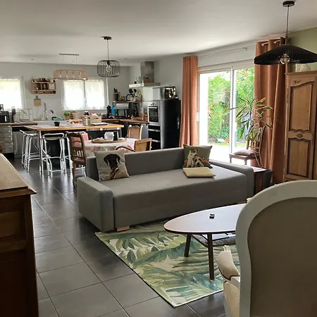 Maison Au Coeur Du Circuit Des 24 Du Mans Casa de Férias *